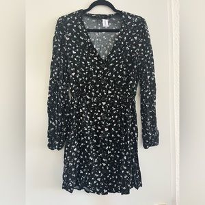 ABOUND Black with Flowers Cinched Sides Dress in Size Medium